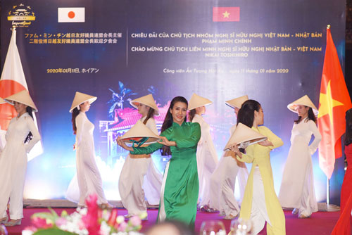 nghị sỹ nhật 4