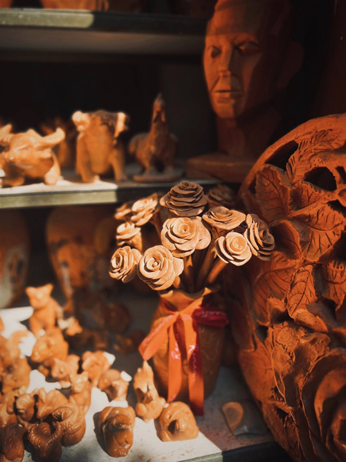 Đồ gốm hội an không chỉ được dùng trong sinh hoạt hàng ngày mà còn là các tác phầm nghệ thuật