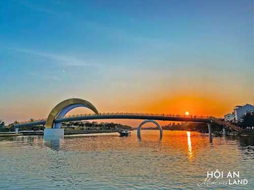 hoang h&ocirc;n cầu &aacute;nh trăng