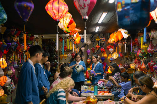 l&agrave;m đ&egrave;n lồng hội an